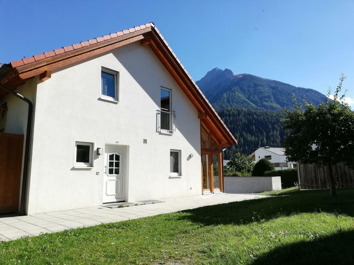 Chasa Ludwig Scuol 245 E Appartement Buitenkant foto